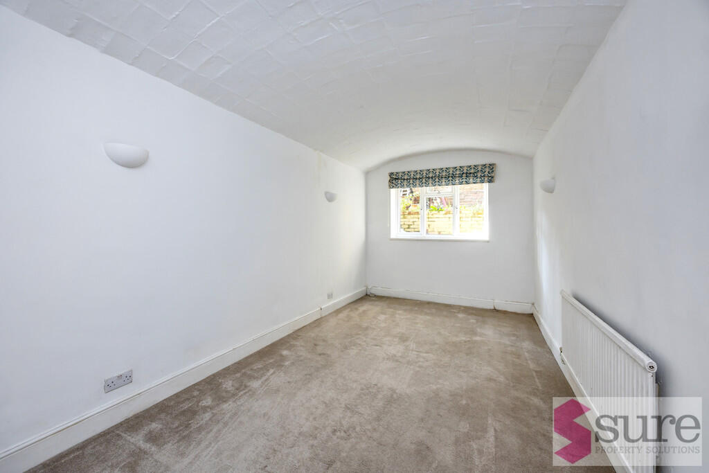 Albany Villas, 15...