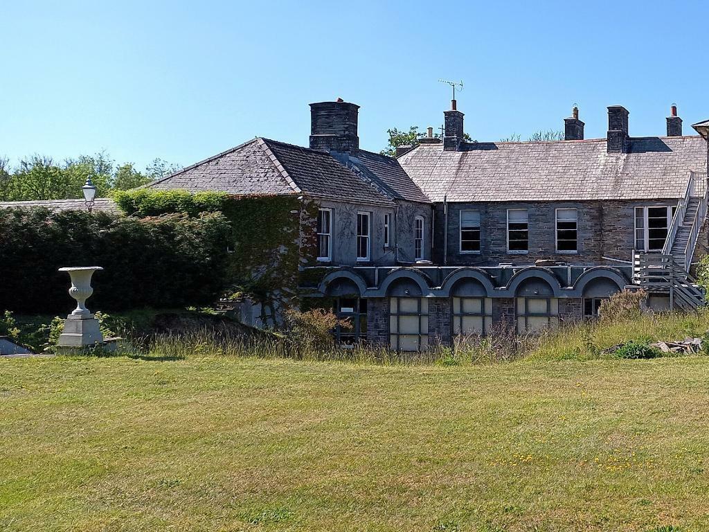 Castle and Hammet House