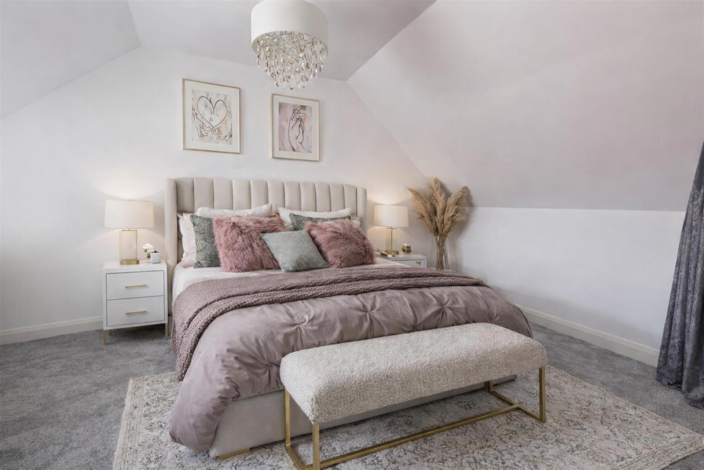 bedroom 5 .png