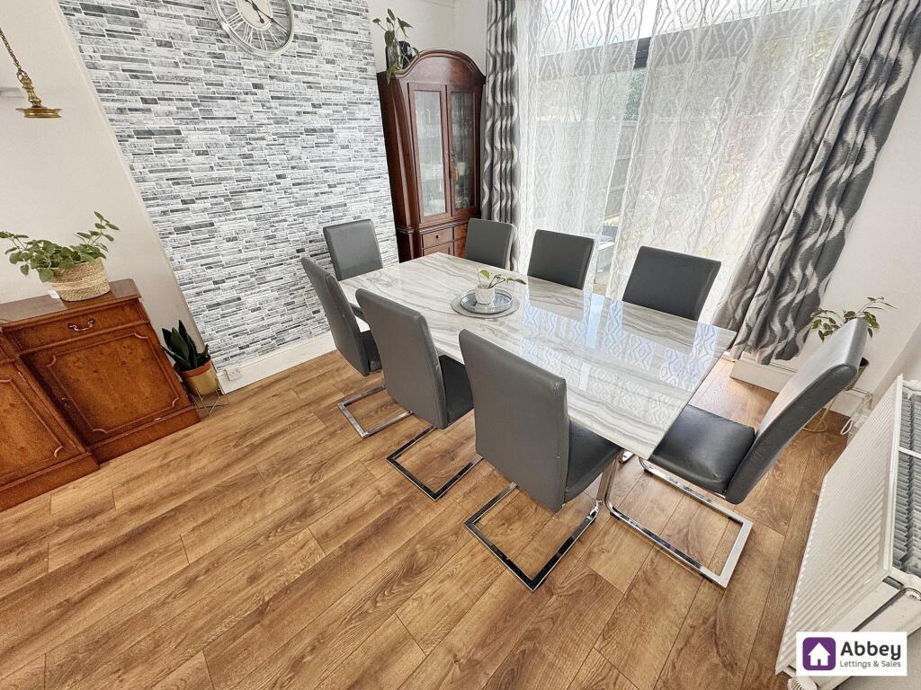 Lounge/Diner
