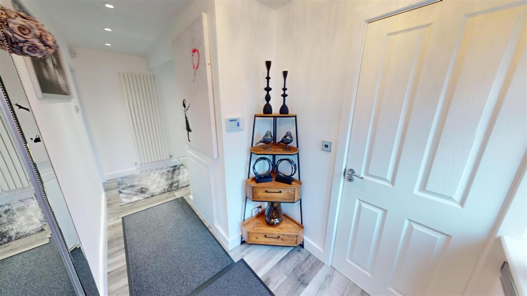 Seacroft Crescent Hallway