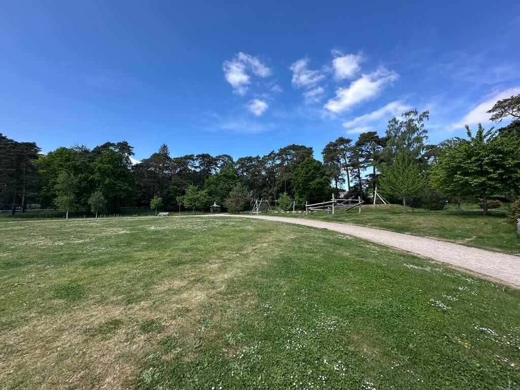 IMG-20250508-WA00...