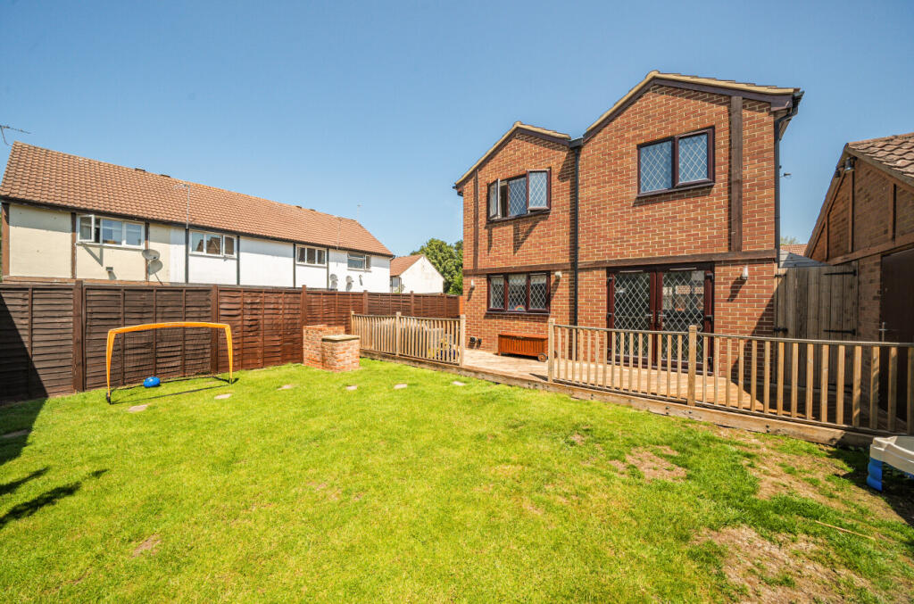 1311258136853129414096