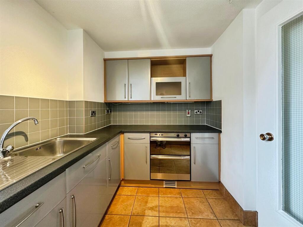 6a8bb68e--4D45-82FA-8603986C71FD-61268-000013ECB1C