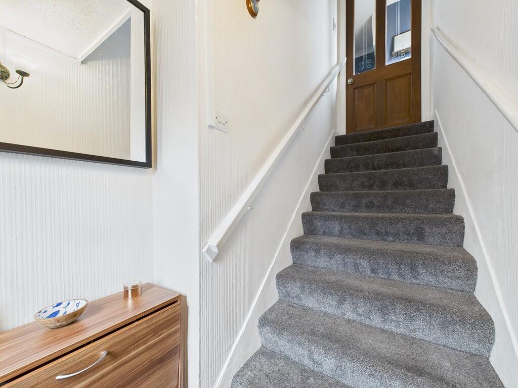 CAM05526G0-PR0027...