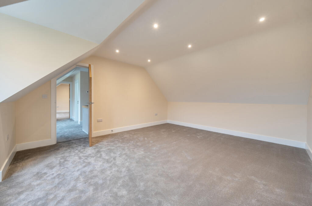 1372929-48-69023d...