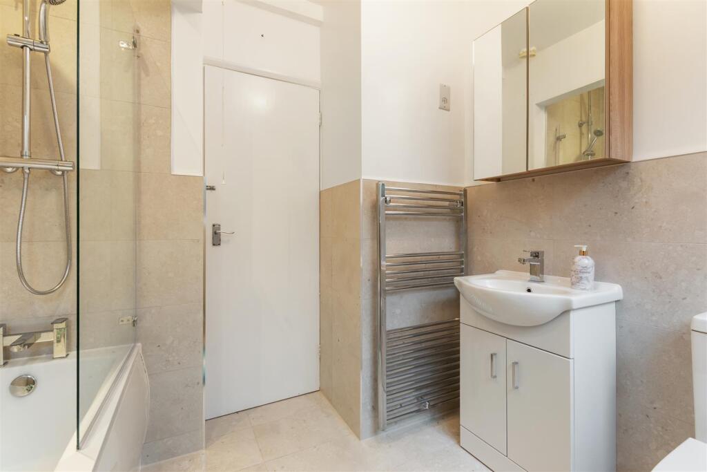 Cambridge Court 9 PH3.jpg