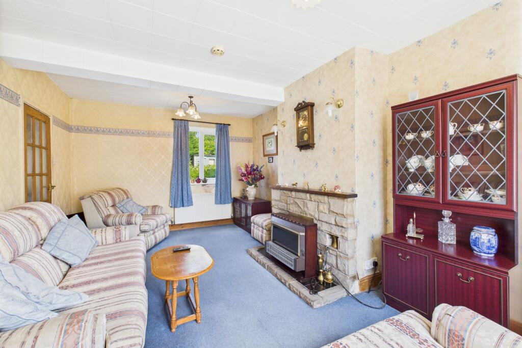 CAM04201G0-PR0096-STILL002