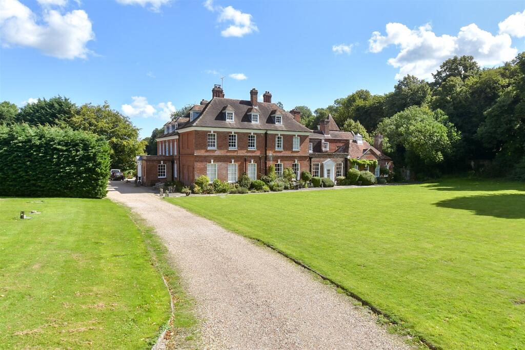 External Lifestyle Photograph