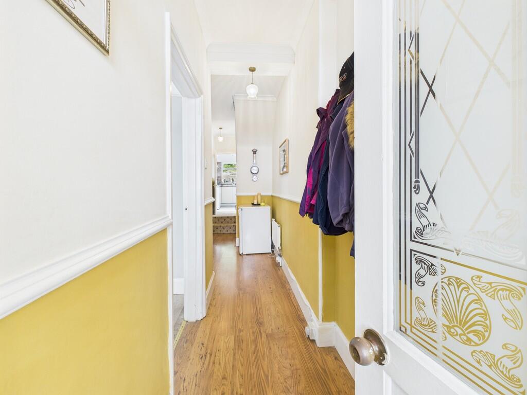 CAM03974G0-PR0173...