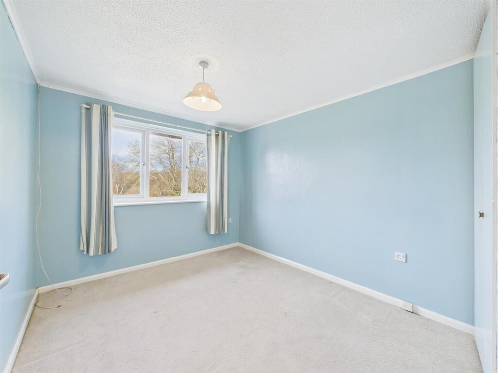 9 - One-Bedroom Flat Plus Parking In Speedwell.jpg