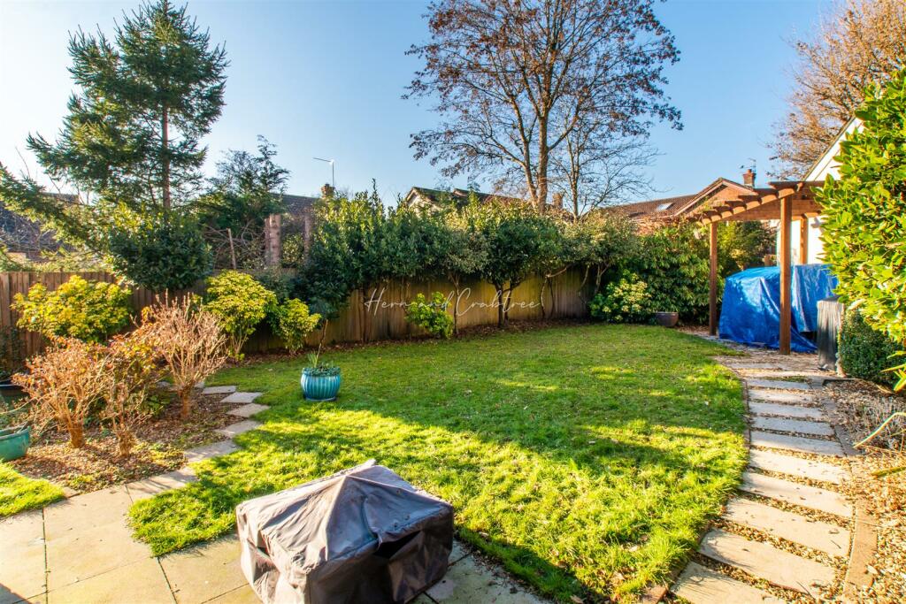 Ragnall Close, Thornhill, HernCrabtree (24).jpg