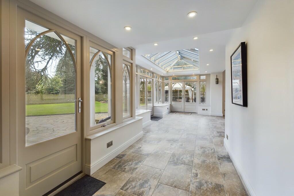Open plan kitchen...