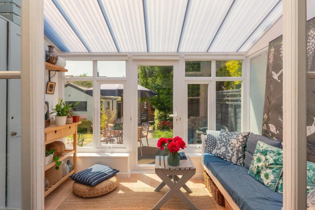 4S4RKE - Conservatory B.jpg