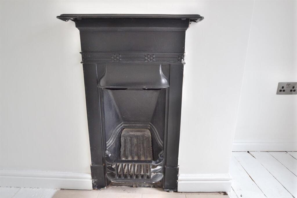 Druids Cottage (14).JPG