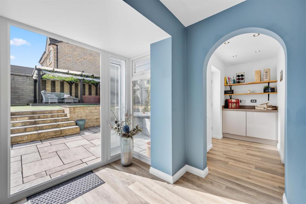 Utility Room and Garden.jpg