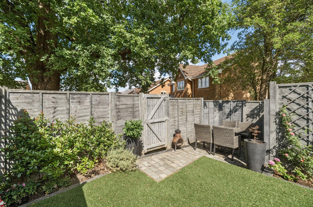 1320296-17-686ce8...