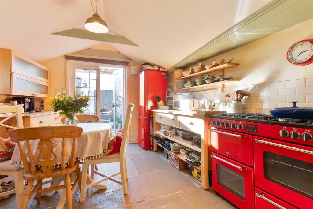 Kitchen - Breakfast Room.jpg