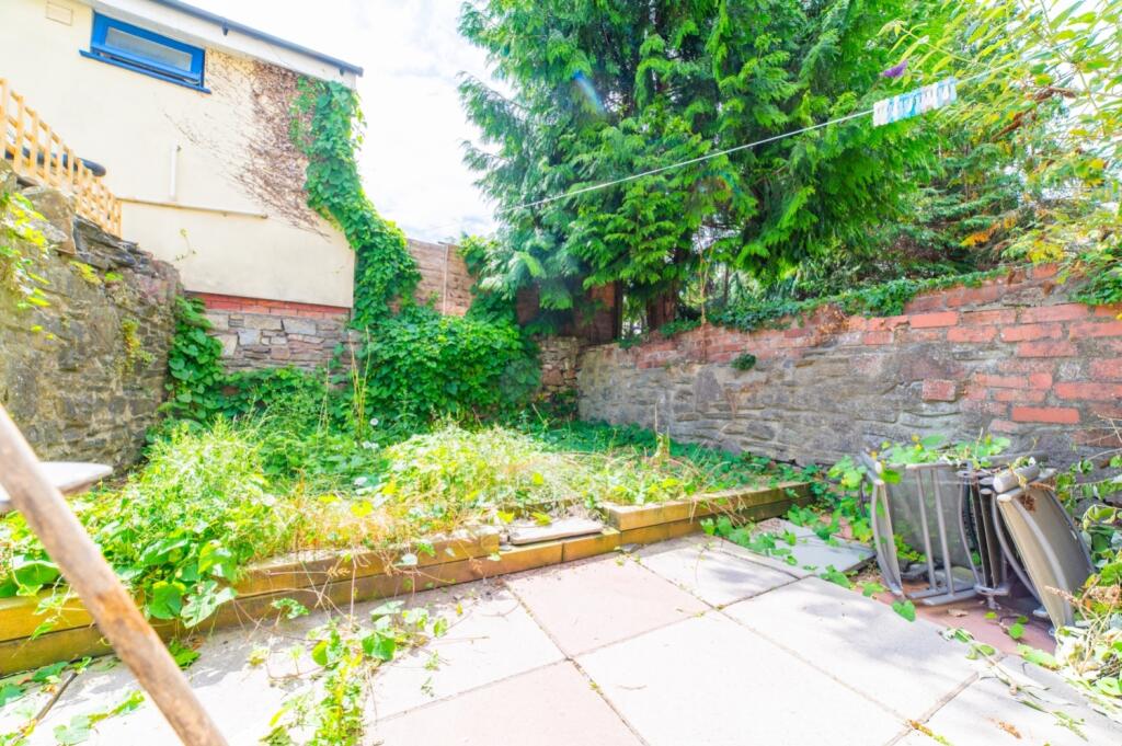 Lrg_Call 02920 454555 to secure your viewing_9