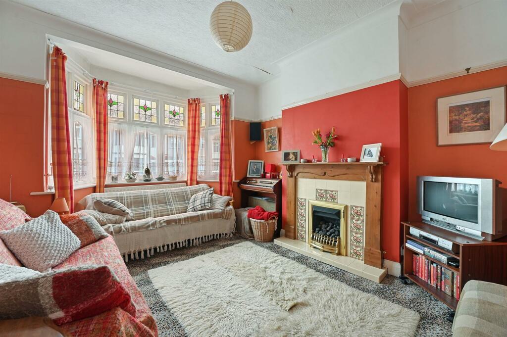 OL-PA-11WoodburyClose-1.JPG