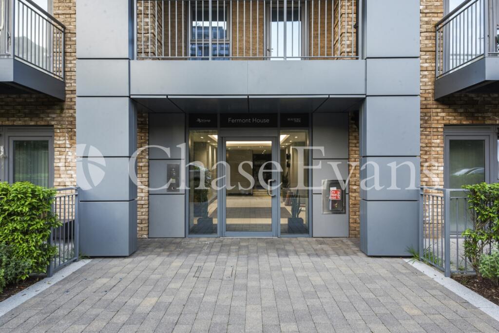 Exterior - Fermont H
