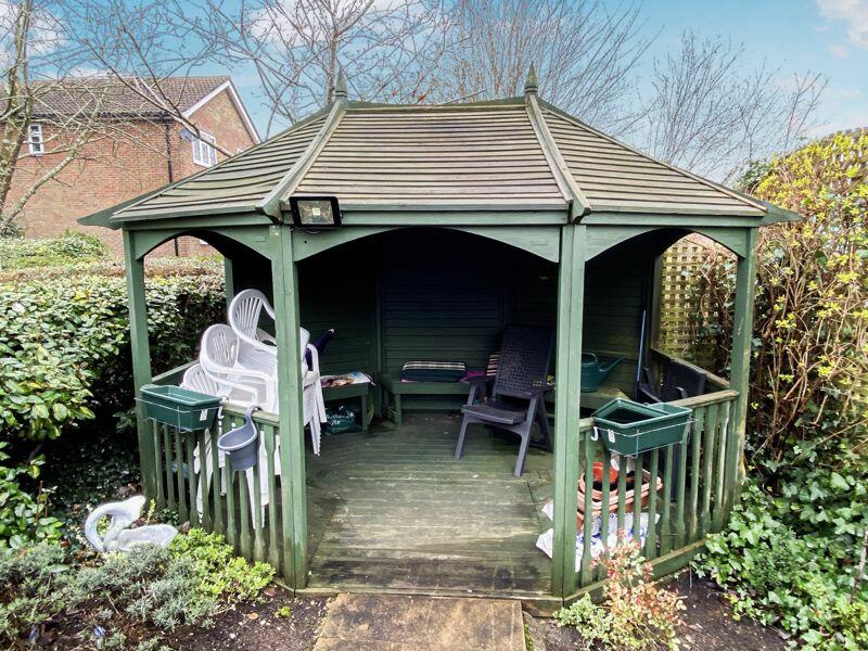COVERED SEATING AREA
