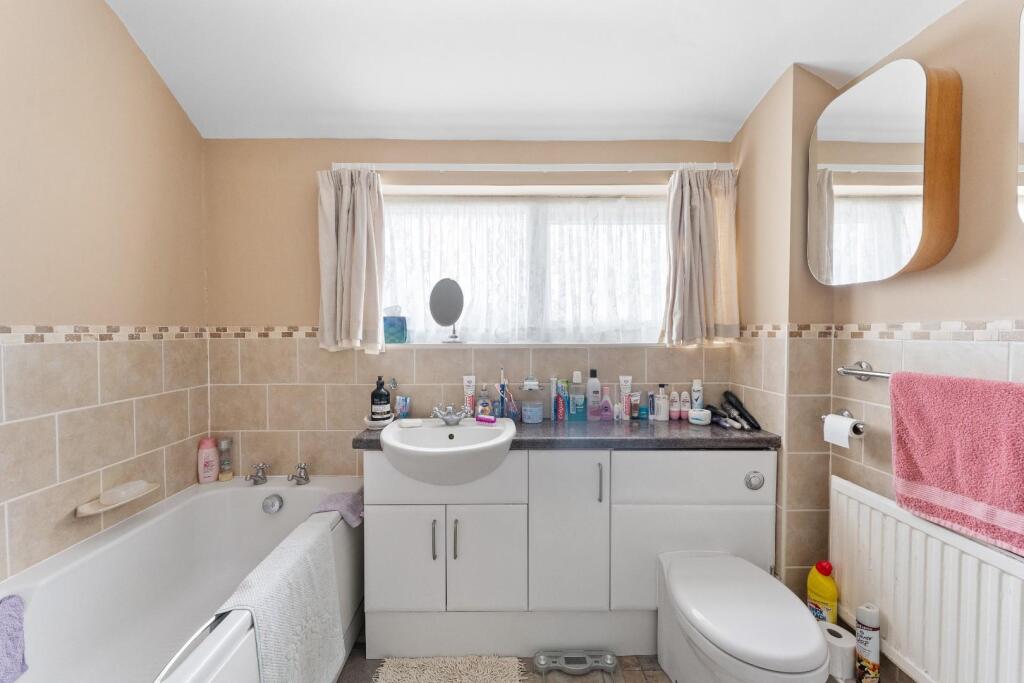 215 Mendip Road Yatton BS49 4ED 13.jpg