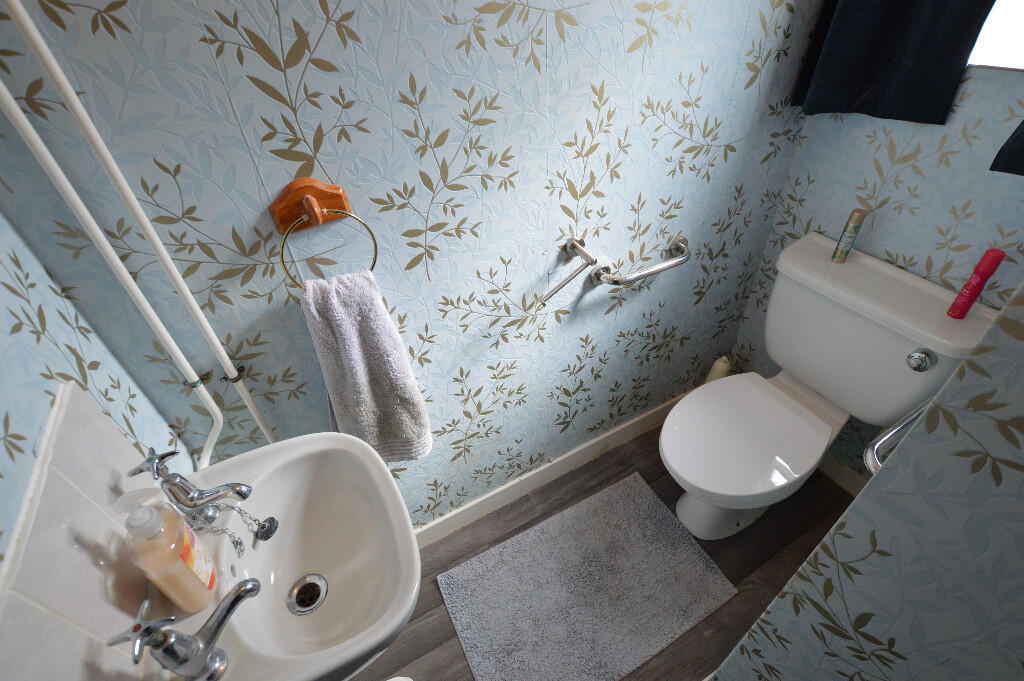 Guest Cloakroom