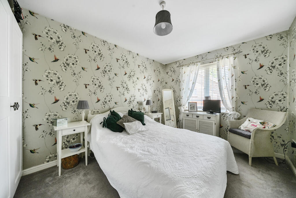 1320917-10-686bf7...