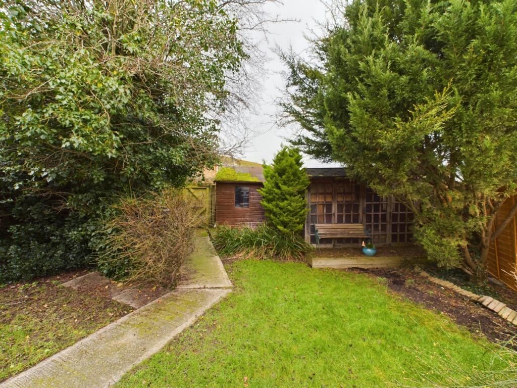 CAM01740G0-PR0342-STILL001