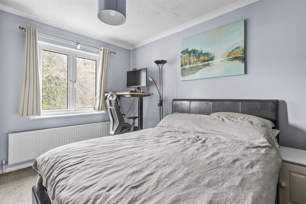 141d Totteridge Rd, HP13 6HR-2.jpg