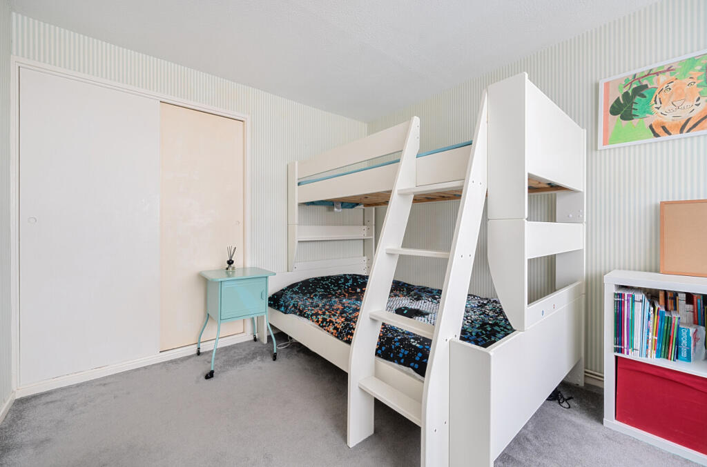 1299286-16-6839c5...