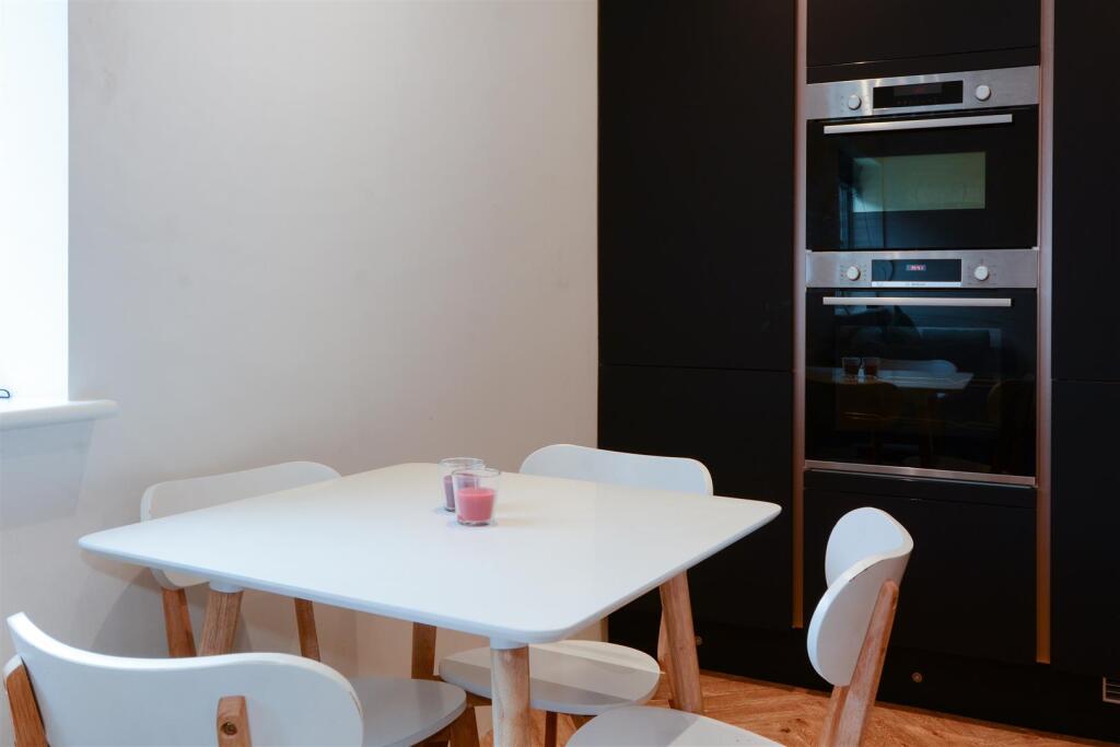 Living Space/Kitchen