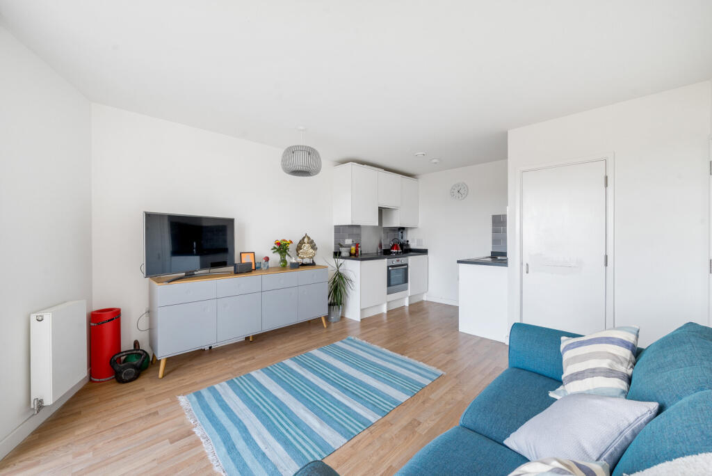 Sitting Room/Kitchen