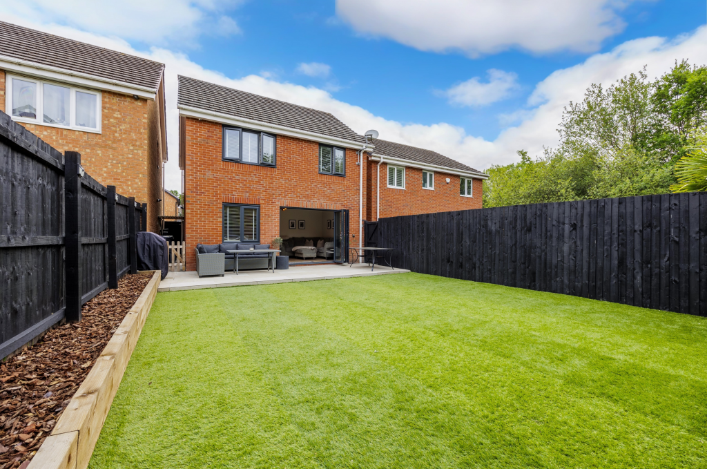 Untitled (5200 x 3900 px) (5200 x 3450 px) (4)