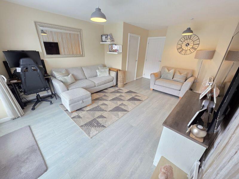 Lounge Additional Image