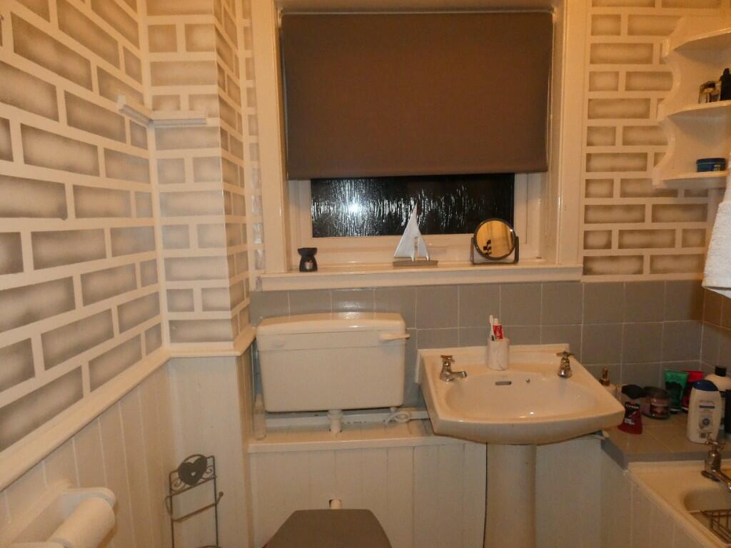 81 - Bathroom