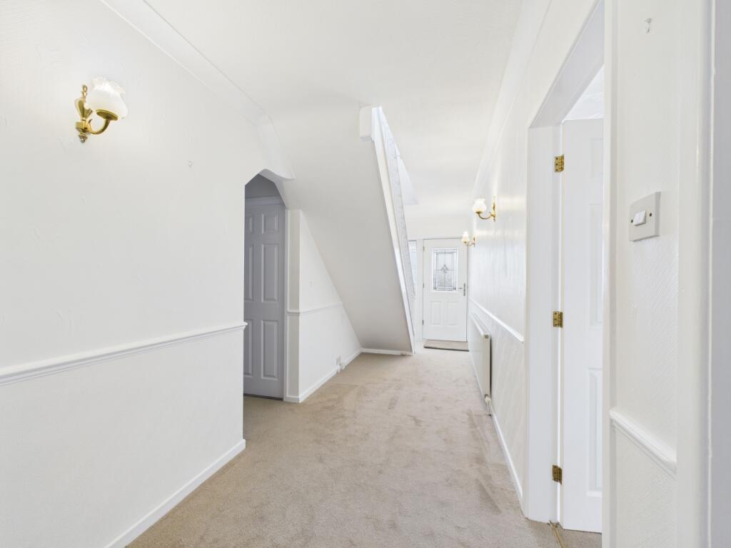 CAM02093G0-PR0066-STILL013