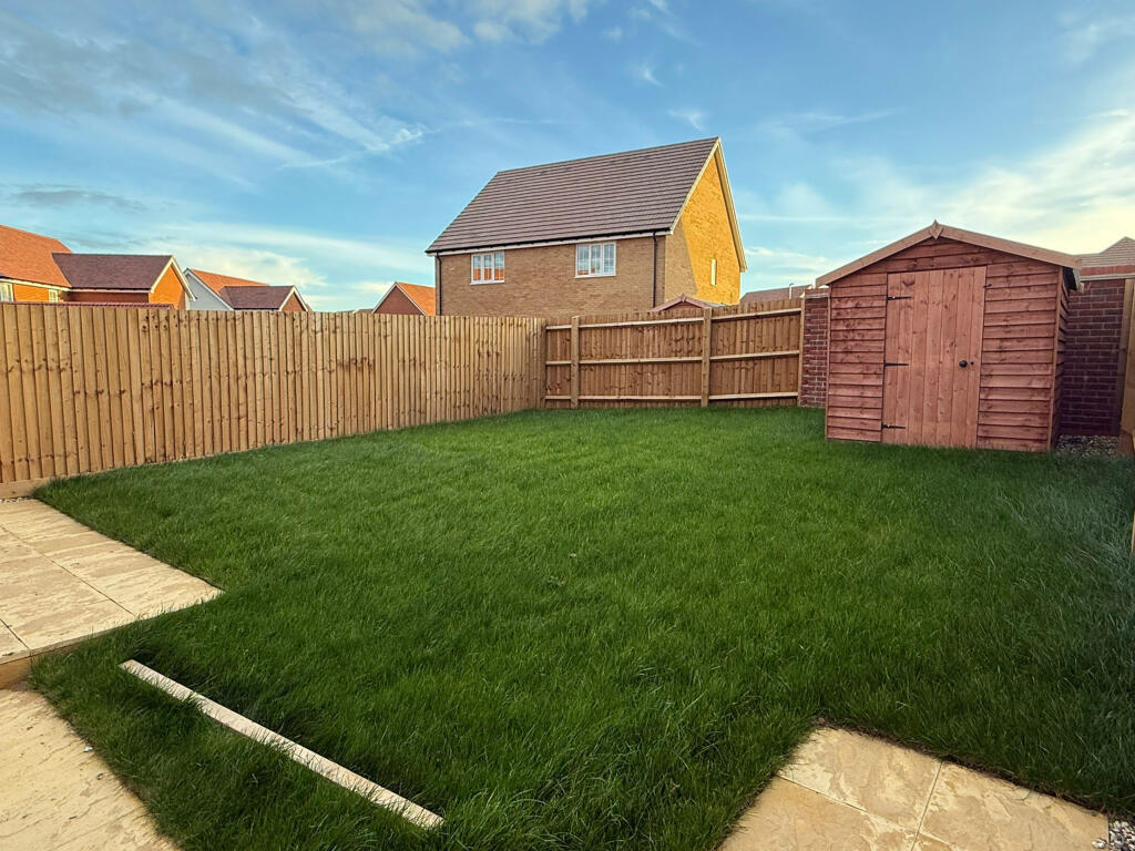 WhatsApp Image 2025-12-08 at 16.43.20 (2).jpeg