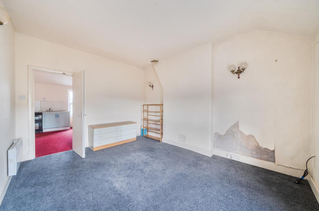 EweMove Harrogate Second Floor Living Room