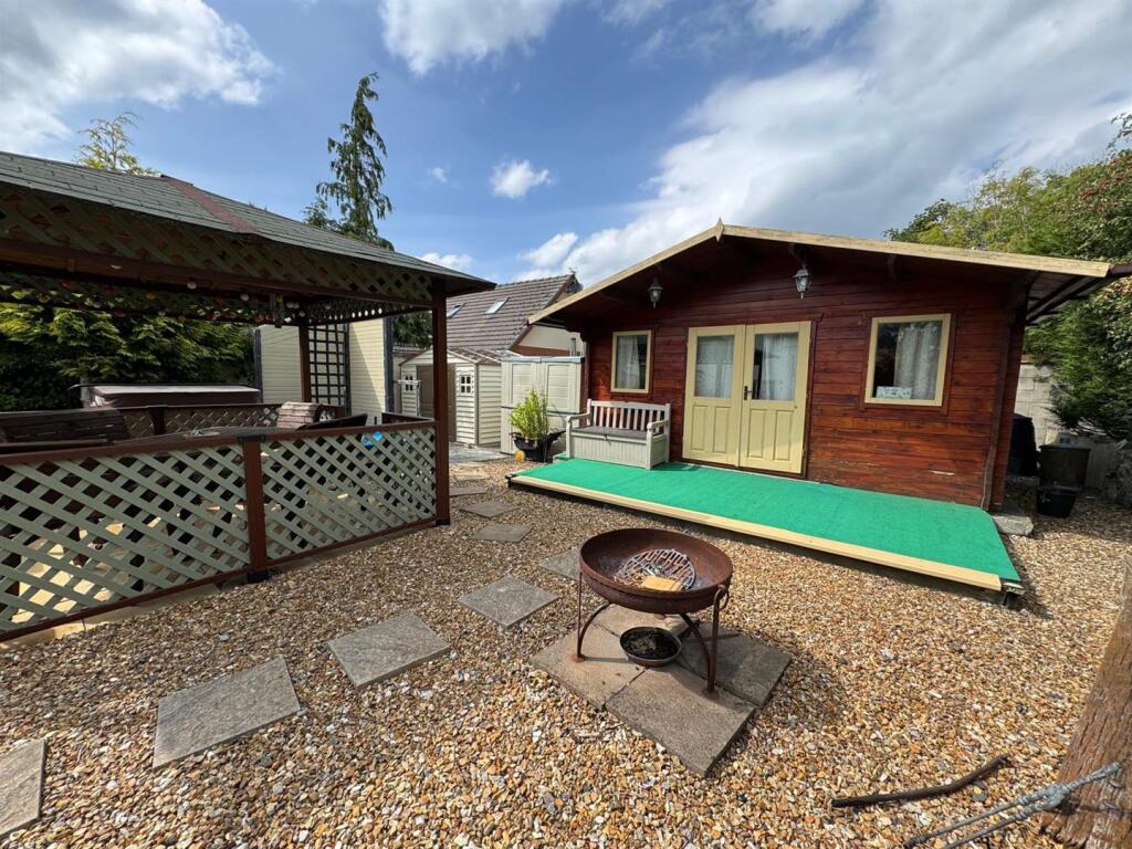 PHOTO-2025-08-12-12-08-45 (4).jpg