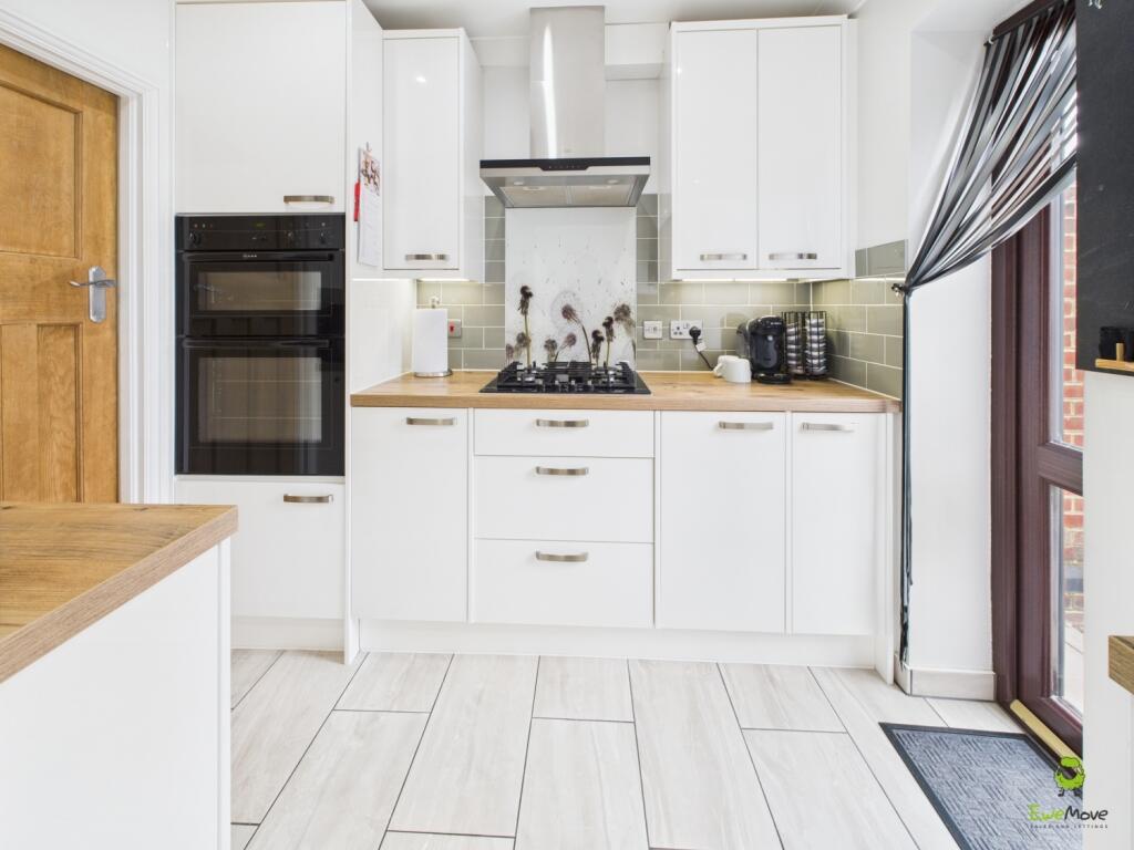 Presented by Clinton Crawford - Ewemove Bexley and