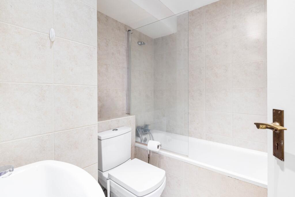 KFH-66_Florin_Court-