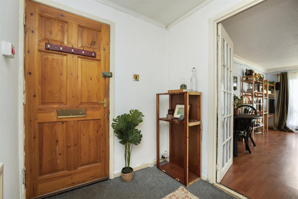 32 Fernie Place_09.jpg