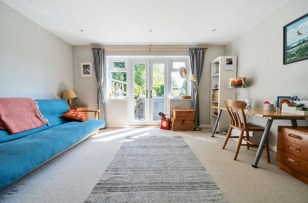 1314259-6-685977b...