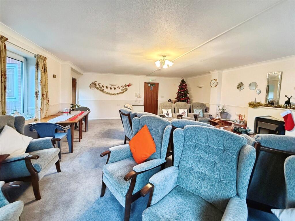 Communal Lounge