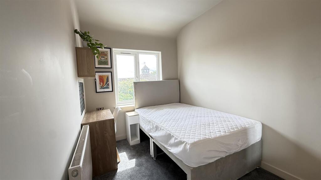 Room 4