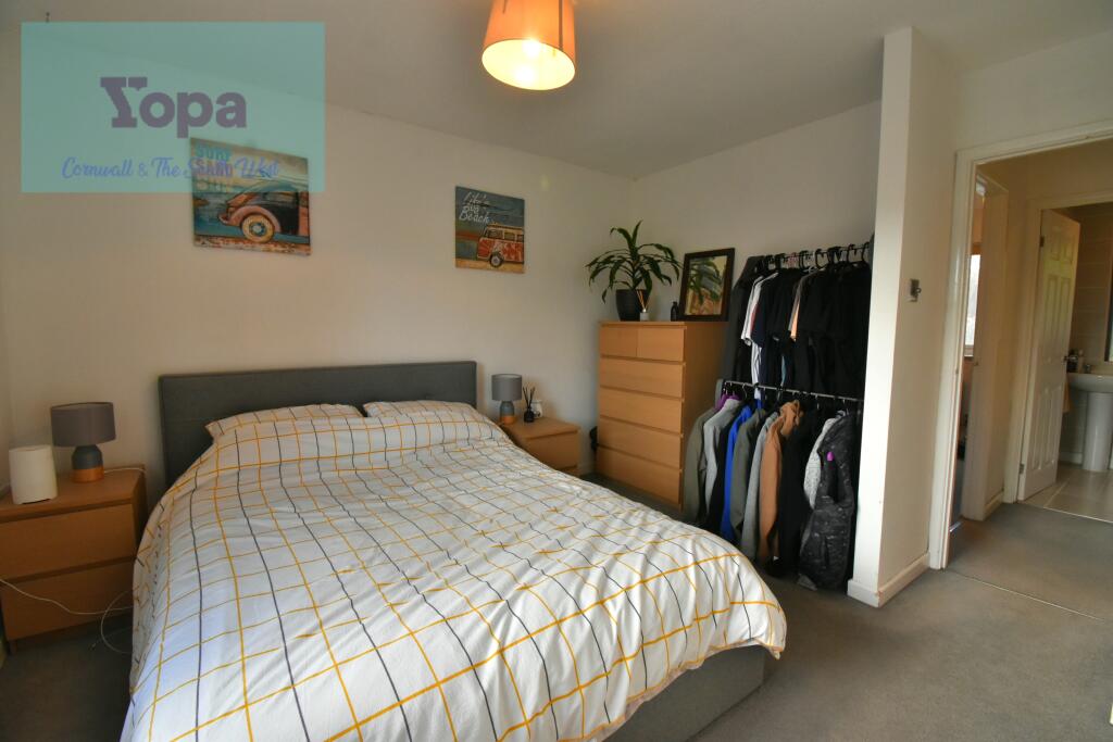 Bedroom One (2)