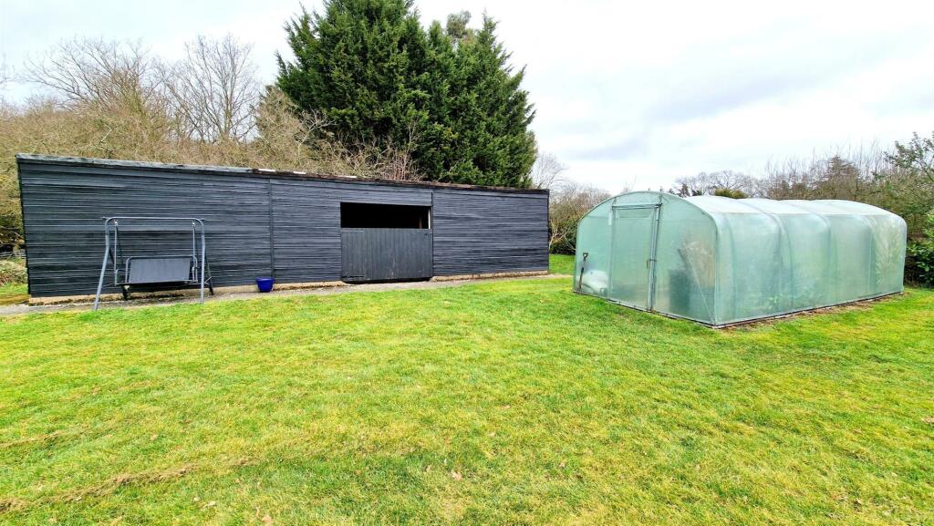 OUTBUILDING.jpg