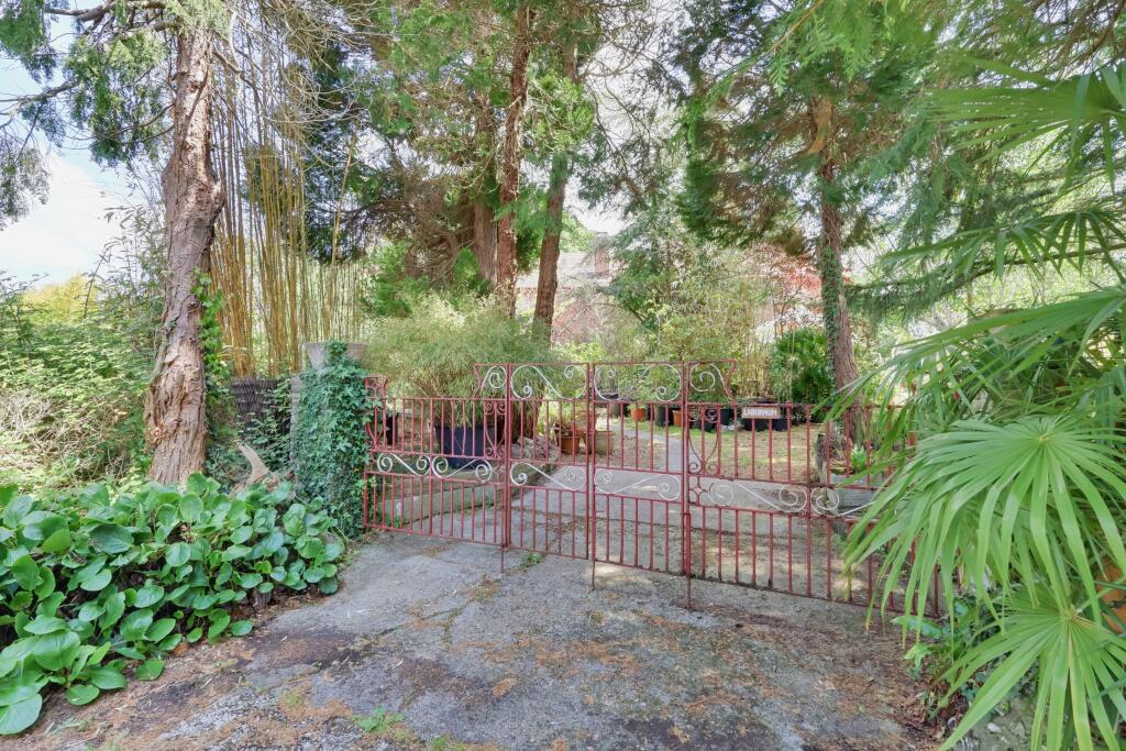 GATED DRIVE